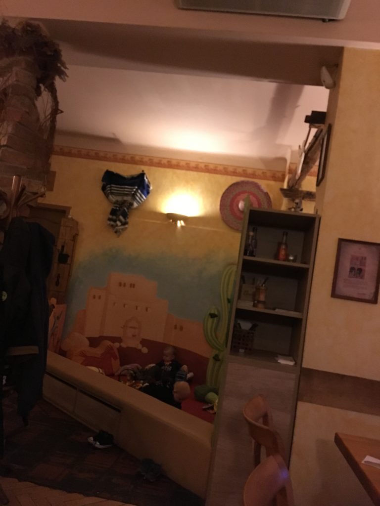 eating with kids